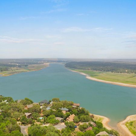 Wine Country Retreat - With A Lake View! Spicewood エクステリア 写真