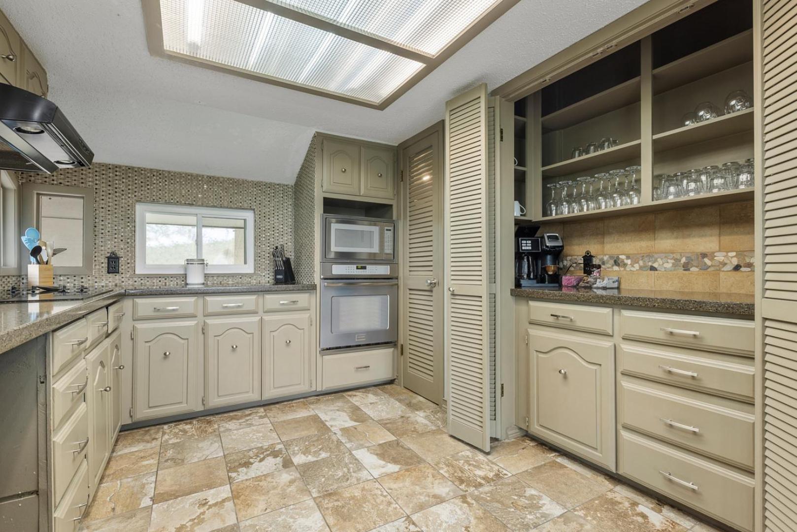 Wine Country Retreat - With A Lake View! Spicewood エクステリア 写真