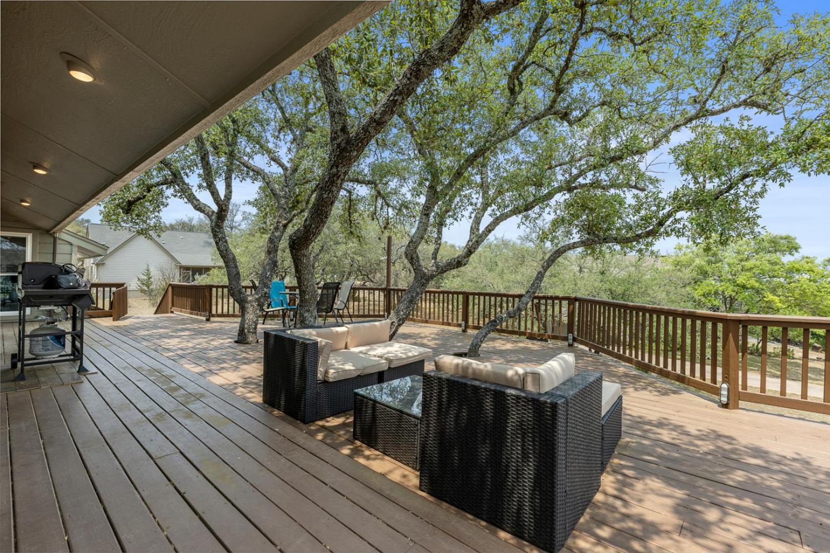 Wine Country Retreat - With A Lake View! Spicewood エクステリア 写真